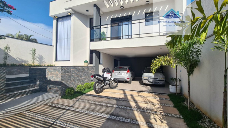 Casa com 3 Quartos à Venda, 256 m² em Parque Jambeiro - Campinas