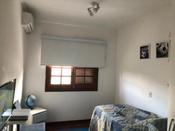 Imagem Sobrado com 4 Quartos à Venda, 264 m² em Arujá 5 - Arujá Imagem Sobrado com 4 Quartos à Venda, 264 m² em Arujá 5 - Arujá
