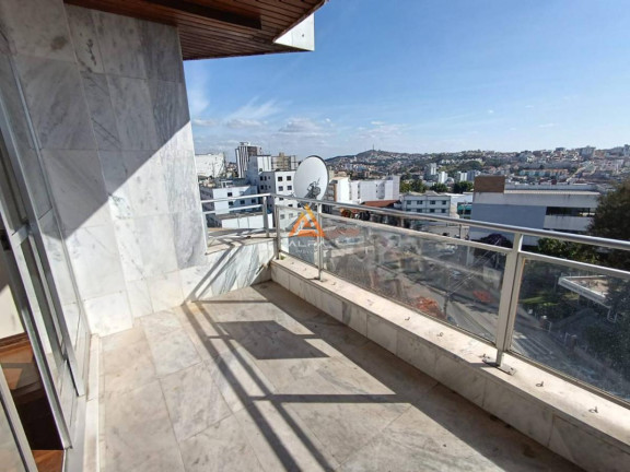 Imagem Cobertura com 4 Quartos para Alugar, 230 m²