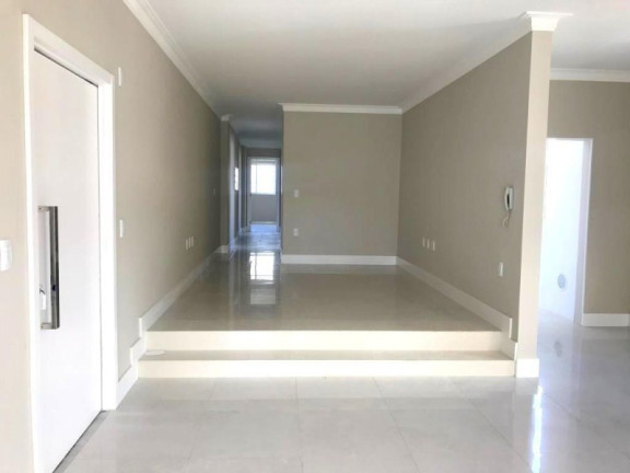 Imagem Imóvel com 3 Quartos à Venda, 130 m² em Meia Praia - Itapema Imagem Imóvel com 3 Quartos à Venda, 130 m² em Meia Praia - Itapema