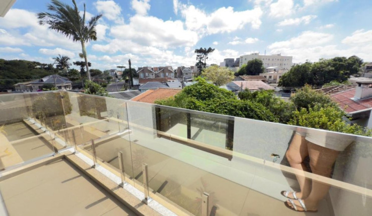 Imagem Sobrado com 3 Quartos à Venda, 160 m² em Portão - Curitiba
