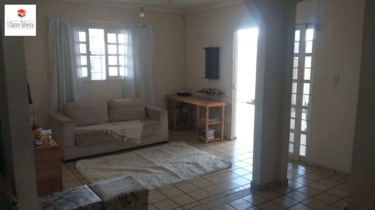 Casa com 2 Quartos à Venda, 170 m²