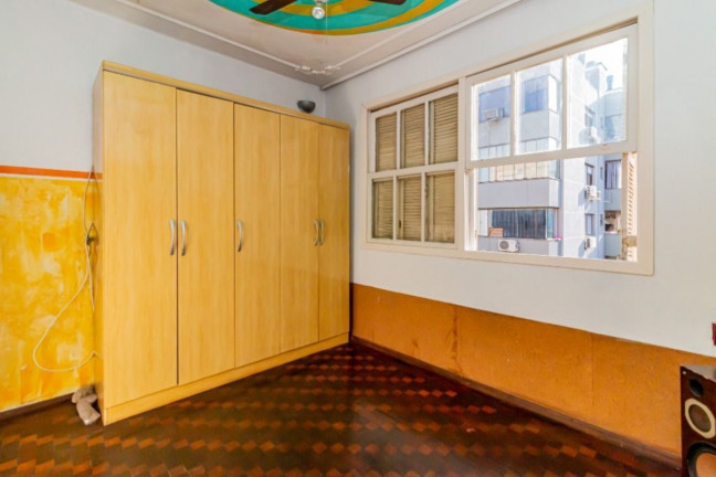 Imagem Imóvel com 2 Quartos à Venda, 64 m² em Petrópolis - Porto Alegre