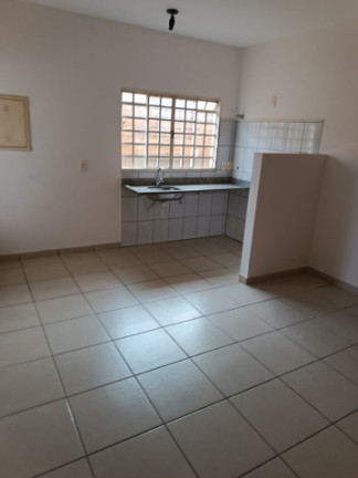 Imagem Kitnet com 2 Quartos para Alugar, 46 m² em Jardim América - Goiânia