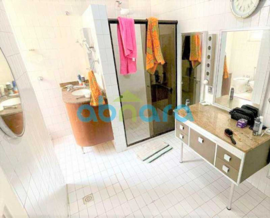 Imagem Apartamento com 3 Quartos à Venda, 250 m² em Copacabana - Rio De Janeiro Imagem Apartamento com 3 Quartos à Venda, 250 m² em Copacabana - Rio De Janeiro