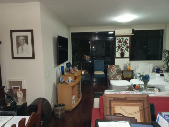 Imagem Apartamento com 3 Quartos à Venda, 150 m² em Laranjeiras - Rio De Janeiro Imagem Apartamento com 3 Quartos à Venda, 150 m² em Laranjeiras - Rio De Janeiro