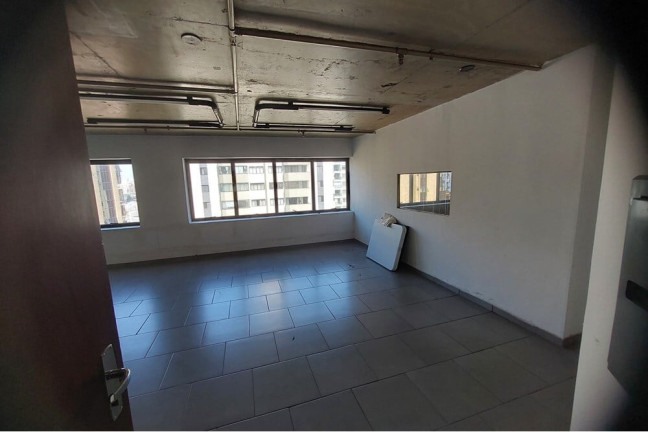 Sala Comercial à Venda, 156 m² em Indianópolis - São Paulo