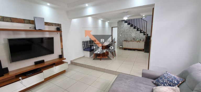 Casa com 3 Quartos à Venda, 230 m² em Vila Prudente - São Paulo