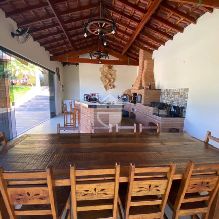 Imagem Casa com 2 Quartos à Venda, 1.858 m² em Jardim Leonor - Itatiba