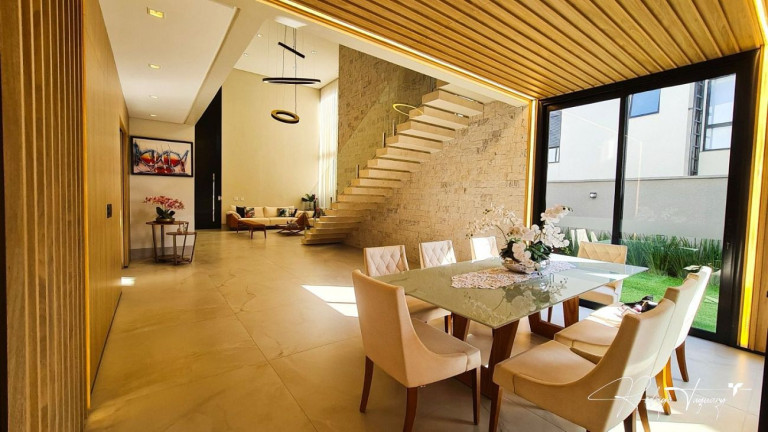 Imagem Casa de Condomínio com 4 Quartos à Venda, 414 m² em Jardins Itália - Goiânia