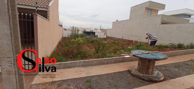 Imagem Terreno à Venda, 250 m² em Jardim São Paulo Ii - Sarandi Imagem Terreno à Venda, 250 m² em Jardim São Paulo Ii - Sarandi