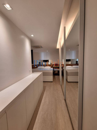 Imagem Apartamento com 4 Quartos à Venda, 142 m² em Barra Da Tijuca - Rio De Janeiro