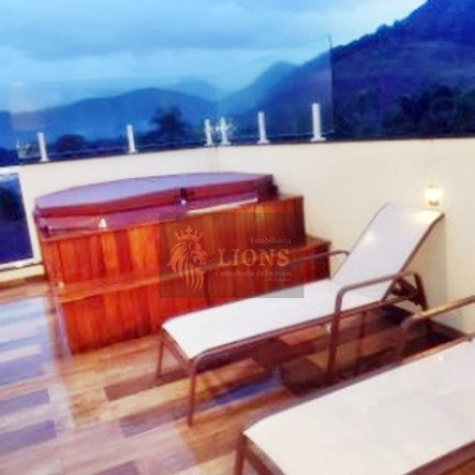 Imagem Imóvel com 3 Quartos à Venda, 140 m² em Centro - Ubatuba