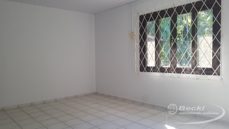 Imagem Casa com 6 Quartos à Venda, 166 m² em Atiradores - Joinville