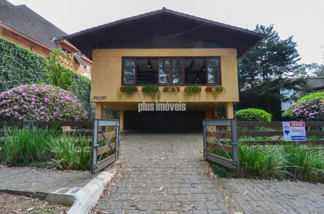 Casa com 3 Quartos à Venda, 273 m² em Jardim Marajoara - São Paulo
