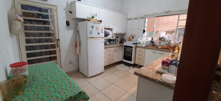 Sobrado com 3 Quartos à Venda, 200 m² em Jardim Santana - Tremembé