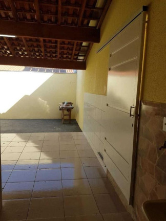 Imagem Casa com 3 Quartos à Venda, 140 m² em Vila Bela Vista - Botucatu