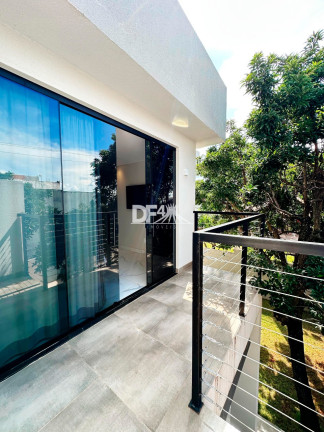 Imagem Casa com 3 Quartos à Venda, 190 m² em Setor Habitacional Arniqueira (águas Claras) - Brasília Imagem Casa com 3 Quartos à Venda, 190 m² em Setor Habitacional Arniqueira (águas Claras) - Brasília