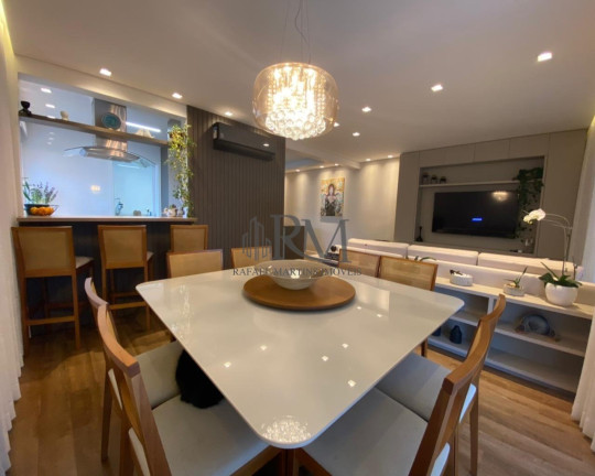 Imóvel com 3 Quartos à Venda, 227 m² em Itacorubi - Florianópolis