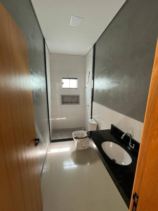 Imagem Casa com 3 Quartos à Venda, 289 m² em Jardim Universitário - Cuiabá Imagem Casa com 3 Quartos à Venda, 289 m² em Jardim Universitário - Cuiabá
