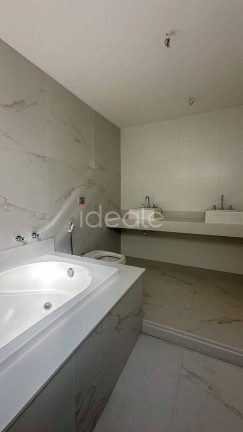 Imagem Casa de Condomínio com 5 Quartos à Venda, 380 m² em Barra Da Tijuca - Rio De Janeiro Imagem Casa de Condomínio com 5 Quartos à Venda, 380 m² em Barra Da Tijuca - Rio De Janeiro