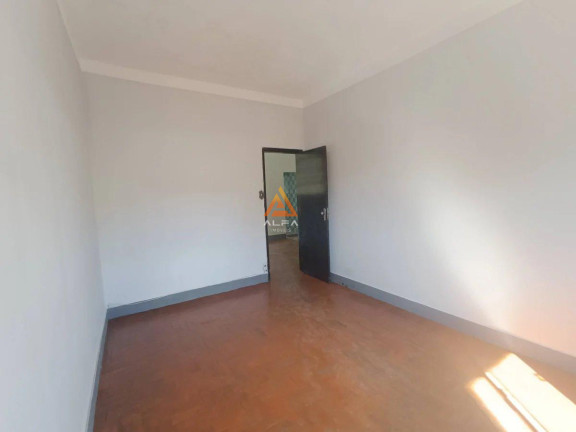 Imagem Casa com 3 Quartos para Alugar, 