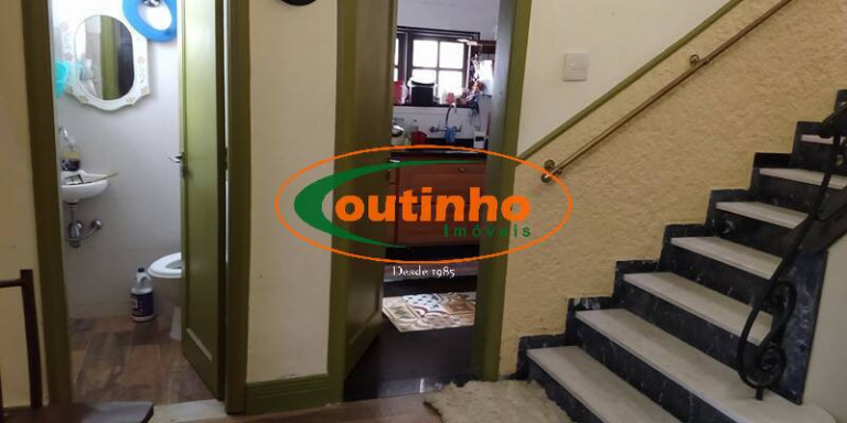 Imagem Casa com 5 Quartos à Venda, 795 m² em Grajaú - Rio De Janeiro Imagem Casa com 5 Quartos à Venda, 795 m² em Grajaú - Rio De Janeiro