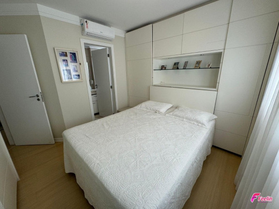 Imagem Apartamento com 4 Quartos à Venda, 154 m² em Centro - Florianópolis Imagem Apartamento com 4 Quartos à Venda, 154 m² em Centro - Florianópolis