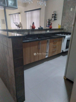Imagem Casa com 5 Quartos à Venda, 274 m² em Embaré - Santos Imagem Casa com 5 Quartos à Venda, 274 m² em Embaré - Santos