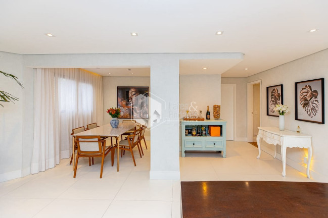 Imagem Apartamento com 4 Quartos à Venda, 197 m² em Jardim Europa - São Paulo Imagem Apartamento com 4 Quartos à Venda, 197 m² em Jardim Europa - São Paulo