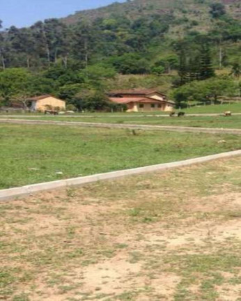 Terreno à Venda, 450 m² em Sampaio Correia - Saquarema