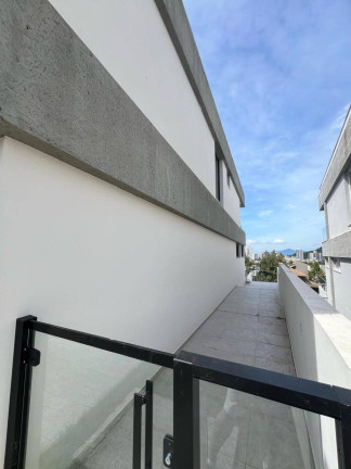 Imagem Casa com 3 Quartos à Venda, 300 m² em Pedra Branca - Palhoça Imagem Casa com 3 Quartos à Venda, 300 m² em Pedra Branca - Palhoça