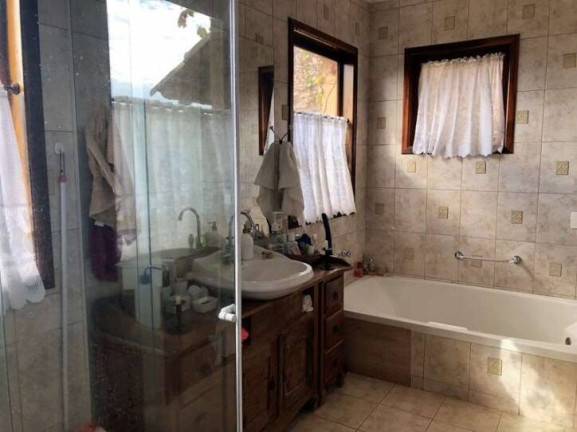 Imagem Casa com 3 Quartos à Venda,  em Fazendinha - Carapicuíba
