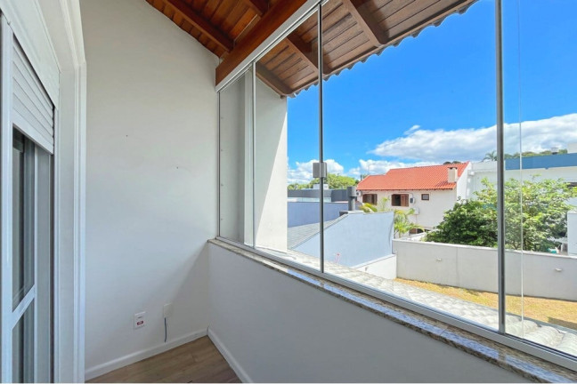 Imagem Casa com 4 Quartos à Venda, 197 m² em Hípica - Porto Alegre Imagem Casa com 4 Quartos à Venda, 197 m² em Hípica - Porto Alegre