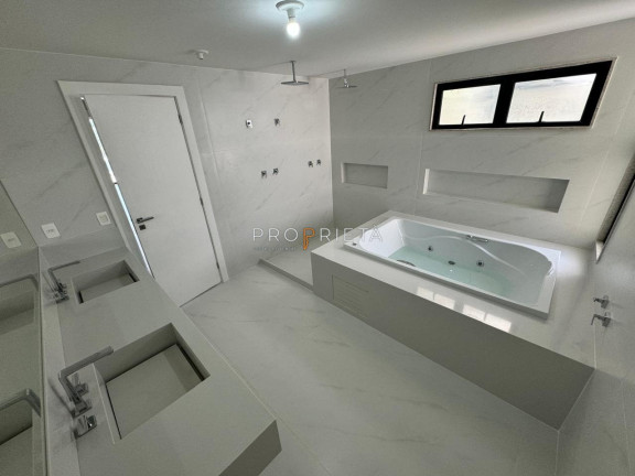 Imagem Casa de Condomínio com 5 Quartos à Venda, 450 m² em Barra Da Tijuca - Rio De Janeiro Imagem Casa de Condomínio com 5 Quartos à Venda, 450 m² em Barra Da Tijuca - Rio De Janeiro