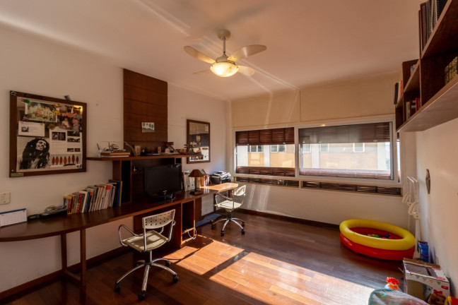 Imagem Apartamento com 3 Quartos à Venda, 210 m² em Higienópolis - São Paulo Imagem Apartamento com 3 Quartos à Venda, 210 m² em Higienópolis - São Paulo