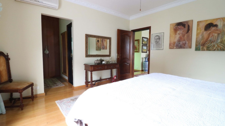 Imagem Casa com 3 Quartos à Venda, 283 m² em Santo Amaro - São Paulo