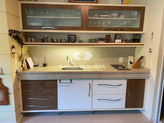 Imagem Casa com 4 Quartos à Venda, 340 m² em Córrego Grande - Florianópolis