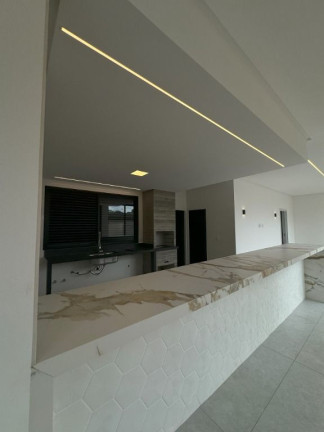Imagem Sobrado com 5 Quartos à Venda, 344 m² em Jardins Madri - Goiânia