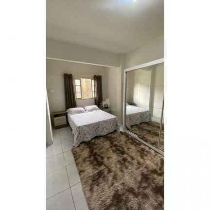 Imagem Casa com 4 Quartos à Venda, em Monte Alegre - Camboriú Imagem Casa com 4 Quartos à Venda, em Monte Alegre - Camboriú