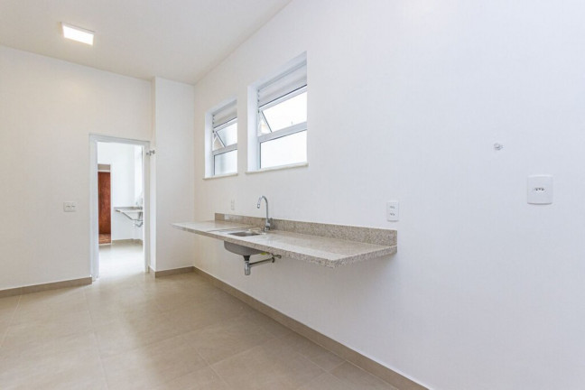 Imagem Imóvel com 3 Quartos à Venda, 116 m² em Copacabana - Rio De Janeiro Imagem Imóvel com 3 Quartos à Venda, 116 m² em Copacabana - Rio De Janeiro