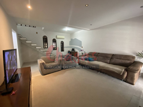 Imagem Sobrado com 5 Quartos à Venda, 360 m² em Pontal De Santa Marina - Caraguatatuba Imagem Sobrado com 5 Quartos à Venda, 360 m² em Pontal De Santa Marina - Caraguatatuba