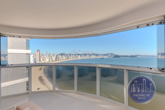 Imagem Apartamento com 4 Quartos à Venda, 237 m² em Centro - Balneário Camboriú Imagem Apartamento com 4 Quartos à Venda, 237 m² em Centro - Balneário Camboriú