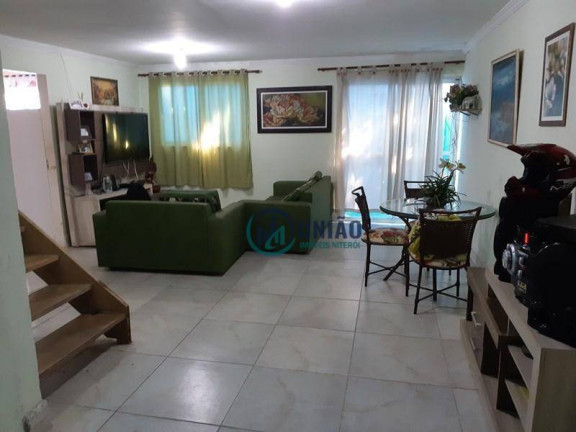 Imagem Casa com 10 Quartos à Venda, 200 m² em Itaipu - Niterói