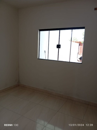 Imagem Casa com 3 Quartos à Venda, 70 m² em Jardim Kakimori - Floresta
