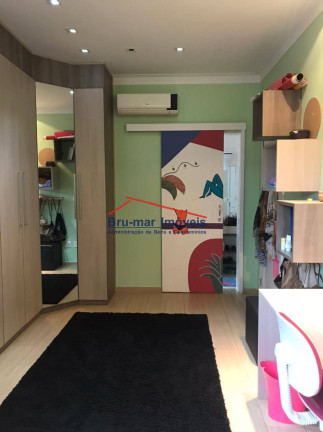 Casa com 4 Quartos à Venda, 300 m² em Marapé - Santos