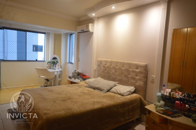 Imagem Apartamento com 3 Quartos à Venda, 228 m² em Centro - Balneário Camboriú Imagem Apartamento com 3 Quartos à Venda, 228 m² em Centro - Balneário Camboriú