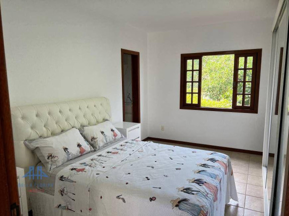 Imagem Casa com 4 Quartos à Venda, 247 m² em Carianos - Florianópolis