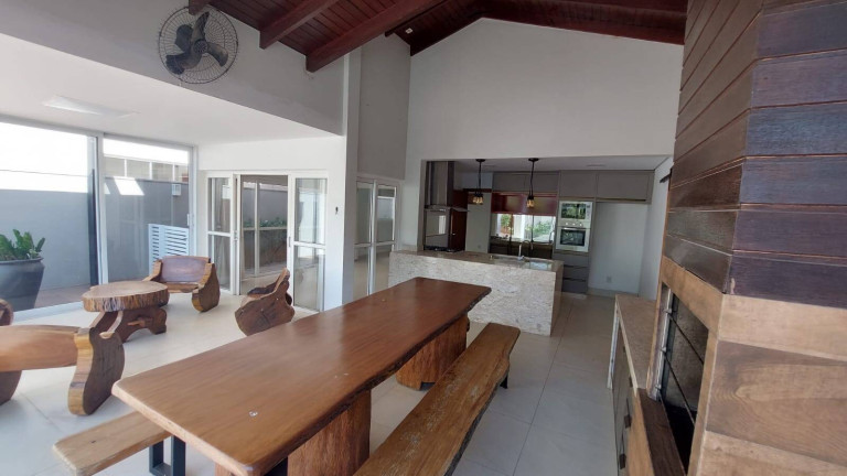 Imagem Casa com 4 Quartos à Venda, 375 m² em Condomínio Belvedere - Cuiabá