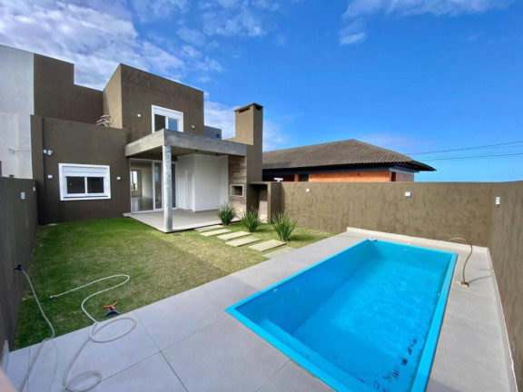 Imagem Casa com 4 Quartos à Venda, 199 m² em Araçá - Capao Da Canoa Imagem Casa com 4 Quartos à Venda, 199 m² em Araçá - Capao Da Canoa